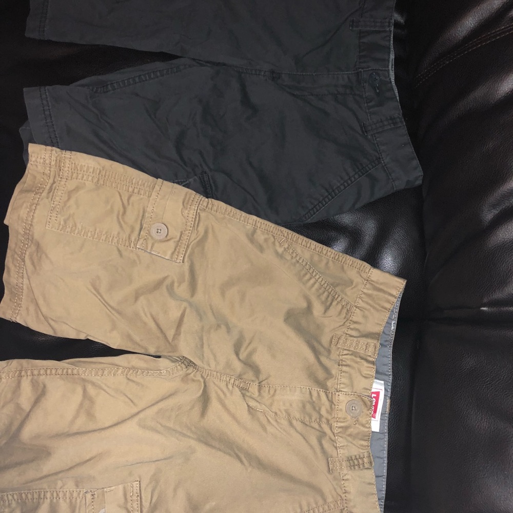 2 pairs Levi cargo shorts size 10 boys like new